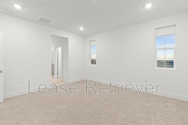 Building Photo - 1909 Ariana Pl