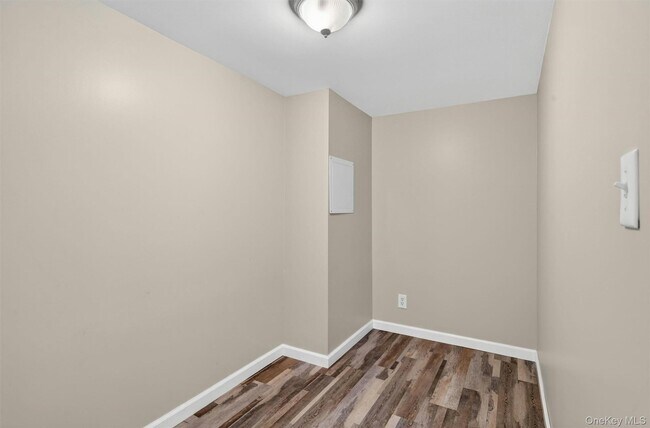 Building Photo - 50 Bonney Ct