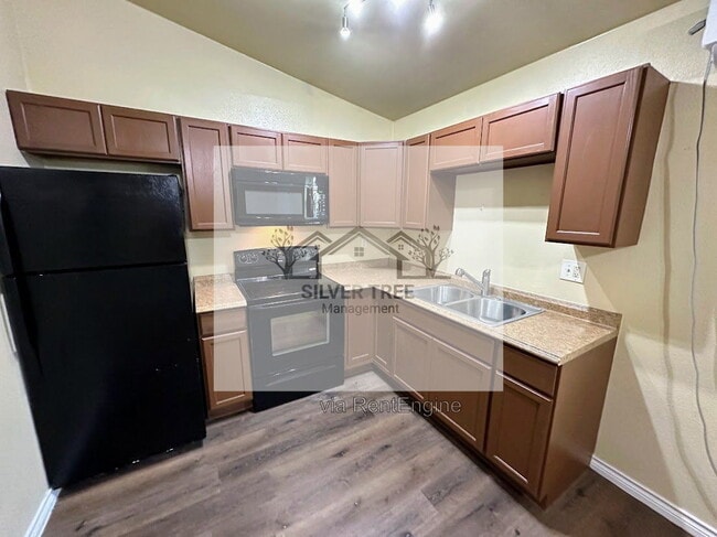 Building Photo - 358 Brighton Oaks Dr