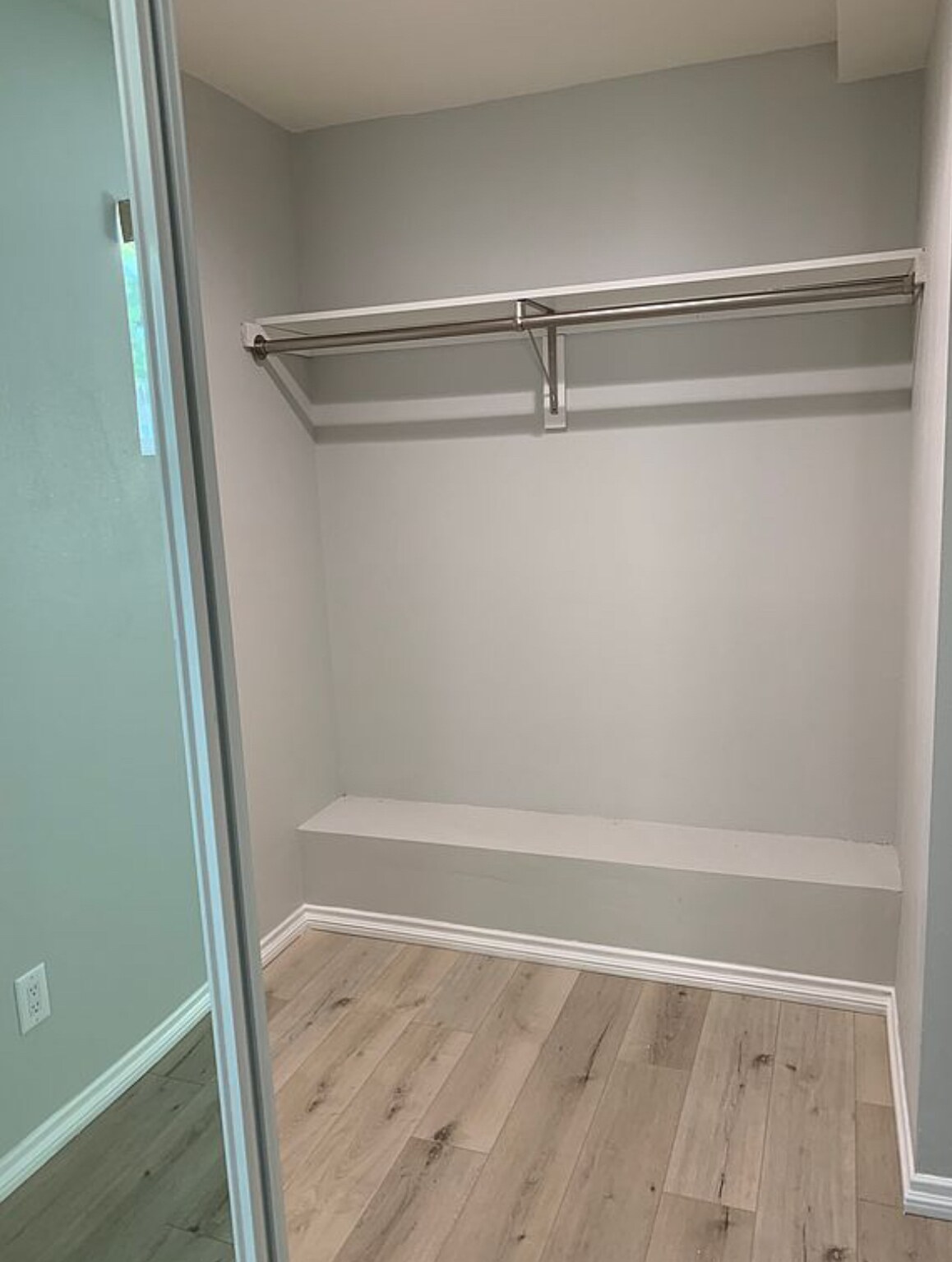 Building Photo - 7104 Yarmouth Ave