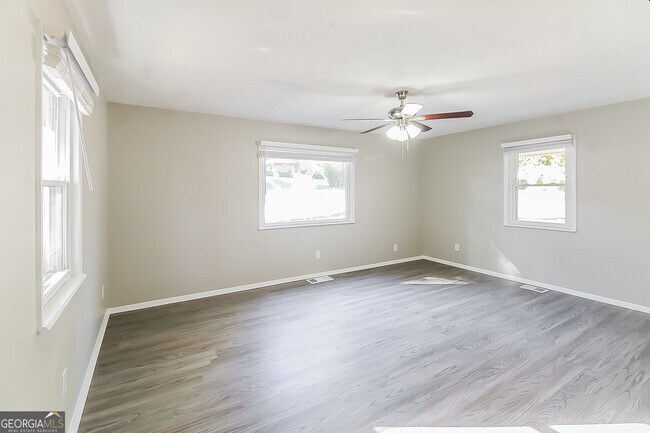 Building Photo - 3212 Pine Branch Ct