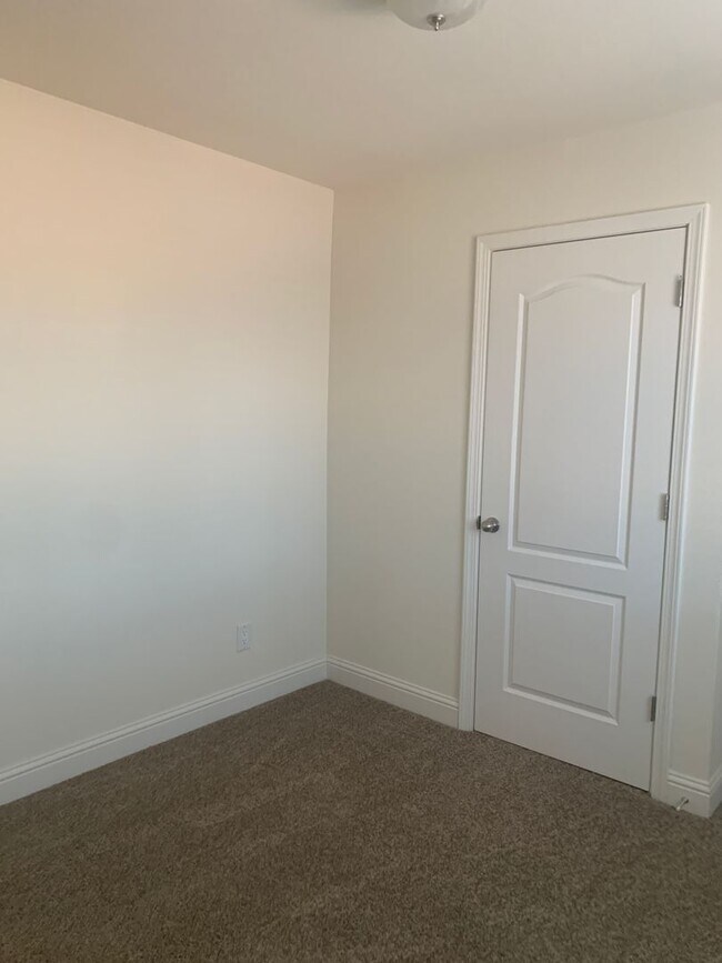 Building Photo - Magalia Home for rent, 3bed 2bath, enclose...