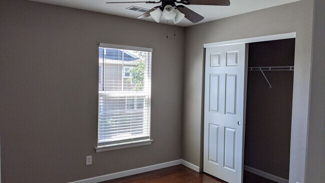 Building Photo - 9023 Apache Plume Dr