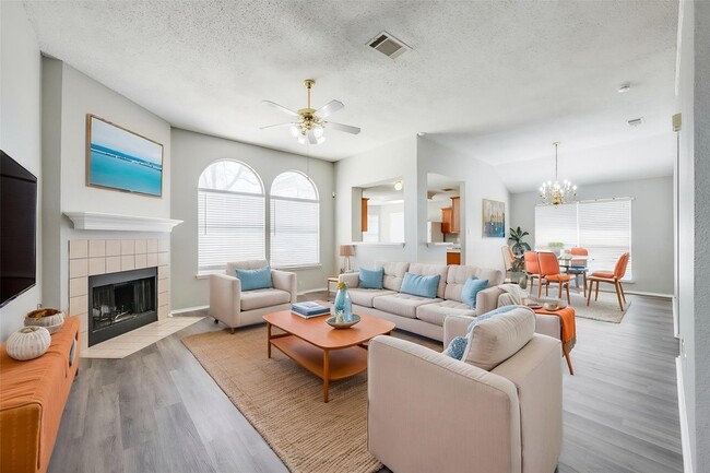 Building Photo - 6431 St Leonard Dr