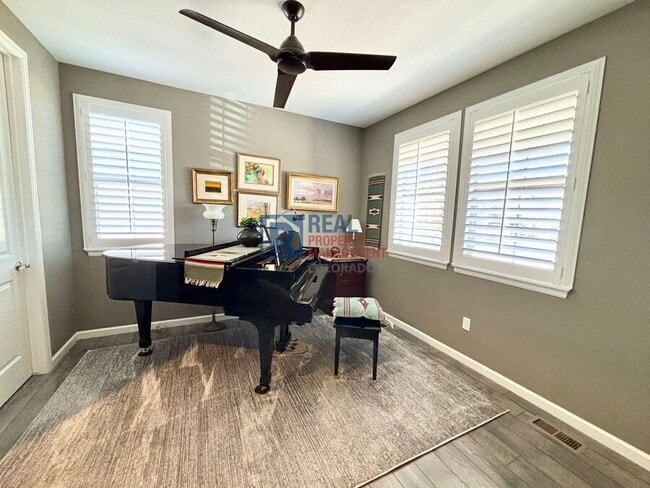 Building Photo - 873 Woodgate Dr