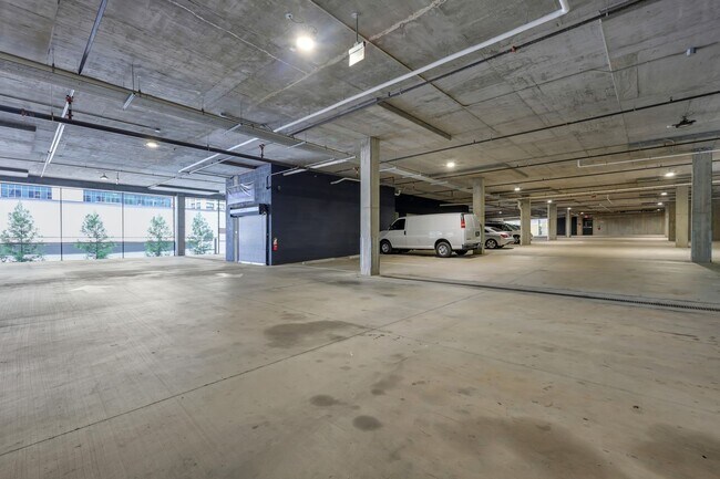Building Photo - 567 Ponce De Leon Ave NE