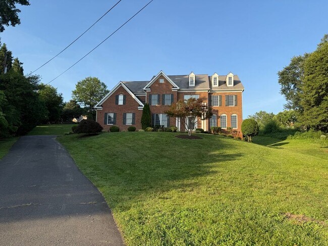 Primary Photo - 6634 Brawner St