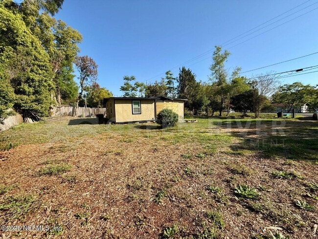 Building Photo - 403 Highland Ave S