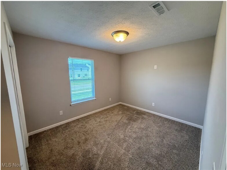 Building Photo - 3464 Magnolia Ln
