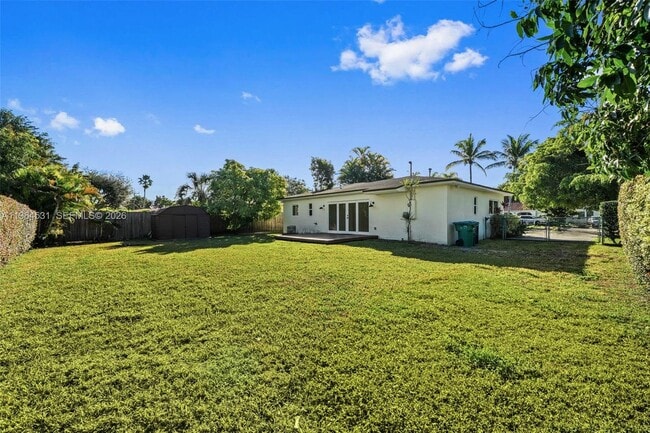 Building Photo - 6851 SW 48th Terrace