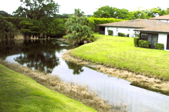 Building Photo - 13283 Pineapple Palm Ct