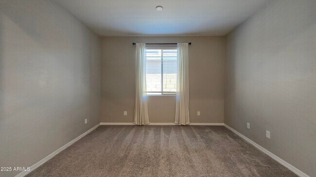 Building Photo - 18418 W Sunbelt Dr