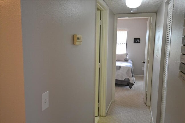 Building Photo - 284 Woodlake Wynde