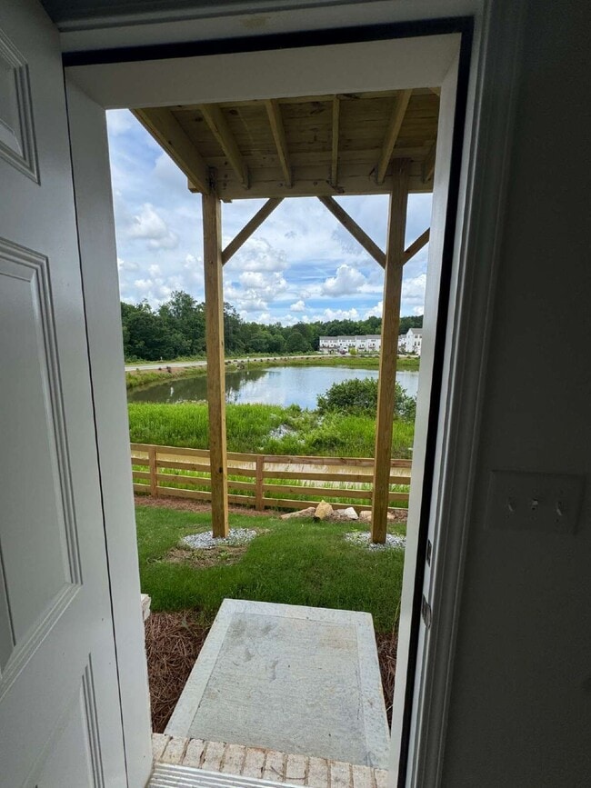 Building Photo - 2837 Rosehall