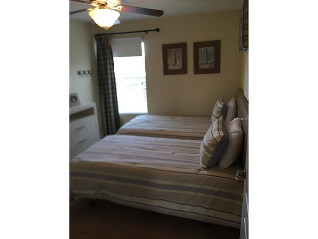 Building Photo - GORGEOUS SINGLE FAMILY HOME, PROFESSIONALLY DECORATED, FULLY FURNISHED