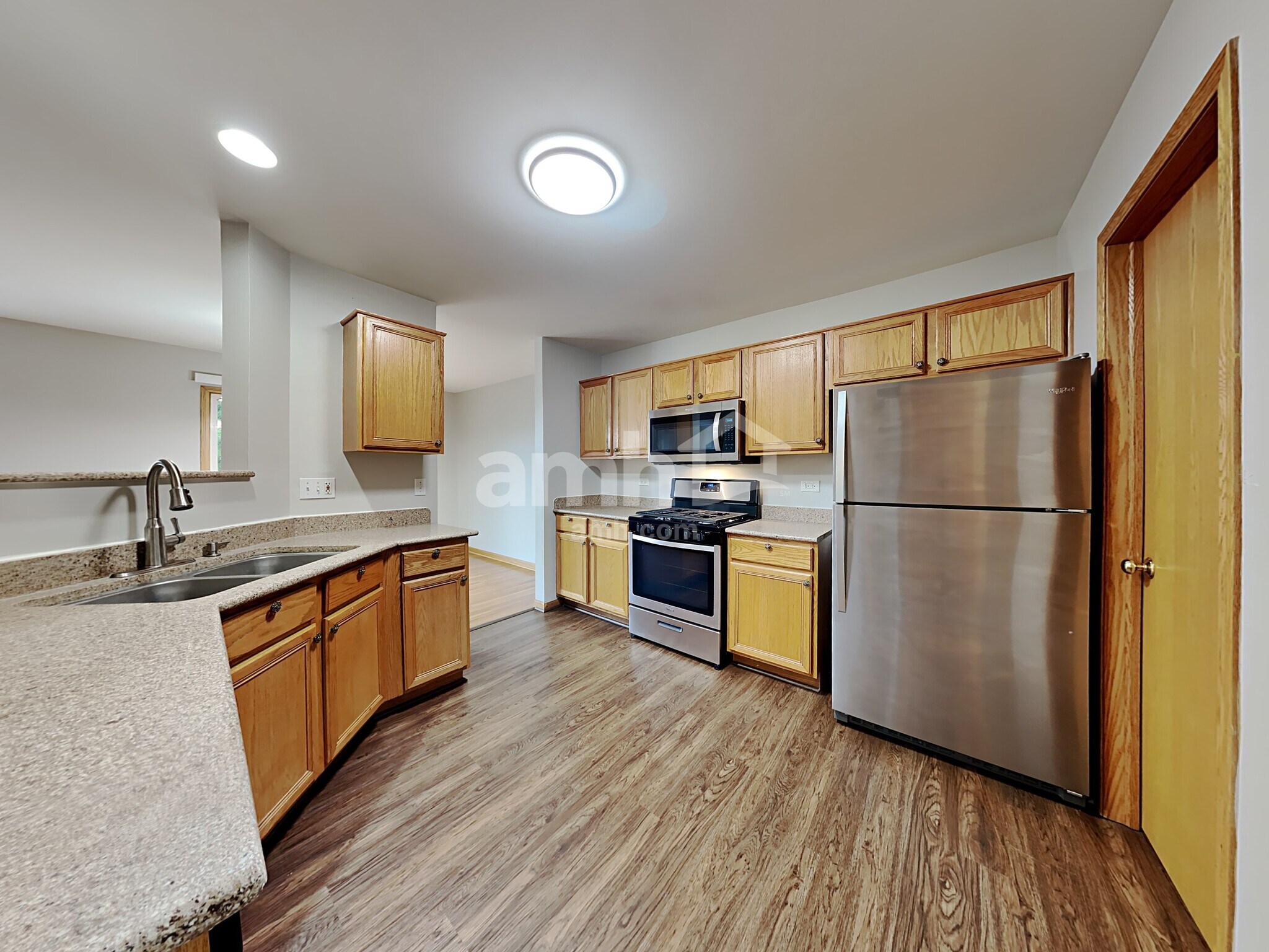 Building Photo - 2263 N Arapahoe Trail