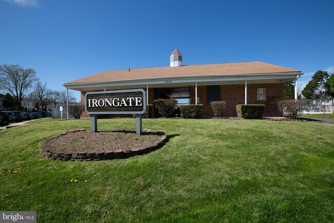 Building Photo - 10177 Irongate Way