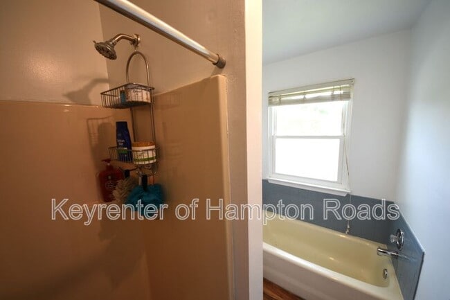 Building Photo - 1197 Dovetail Ct