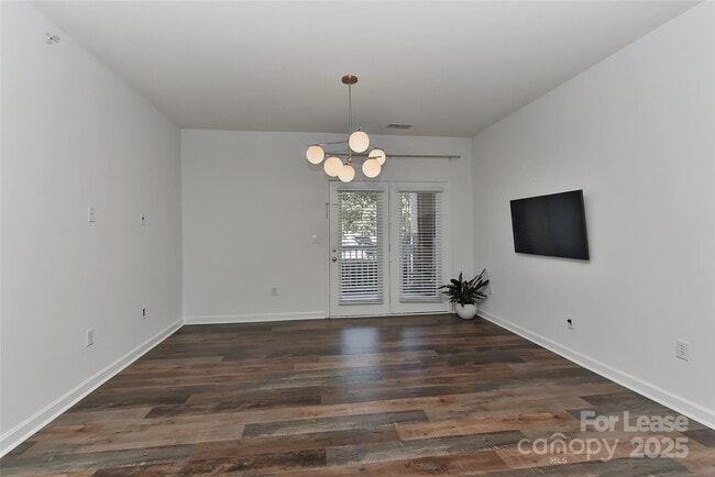 Building Photo - 17109 Red Feather Dr