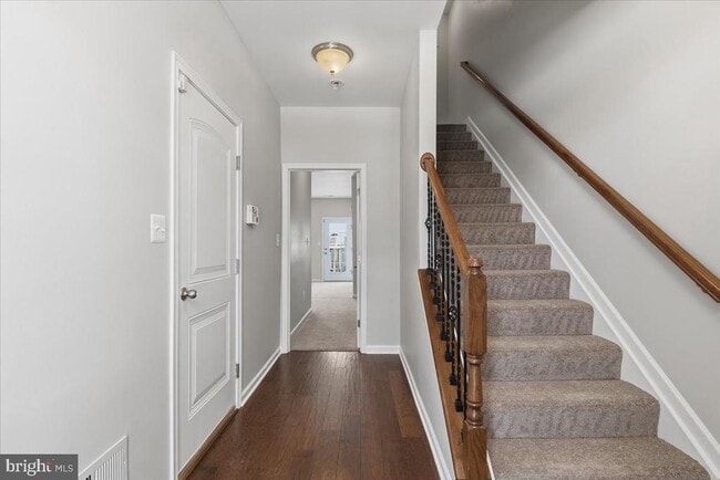 Building Photo - 9558 John Locke Wy