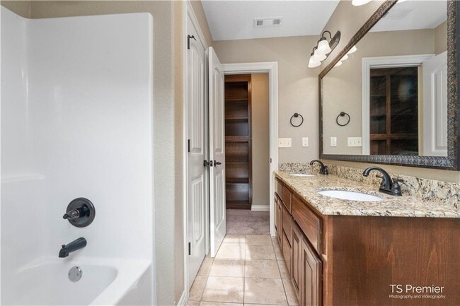 Building Photo - 202 Pebble Beach Dr