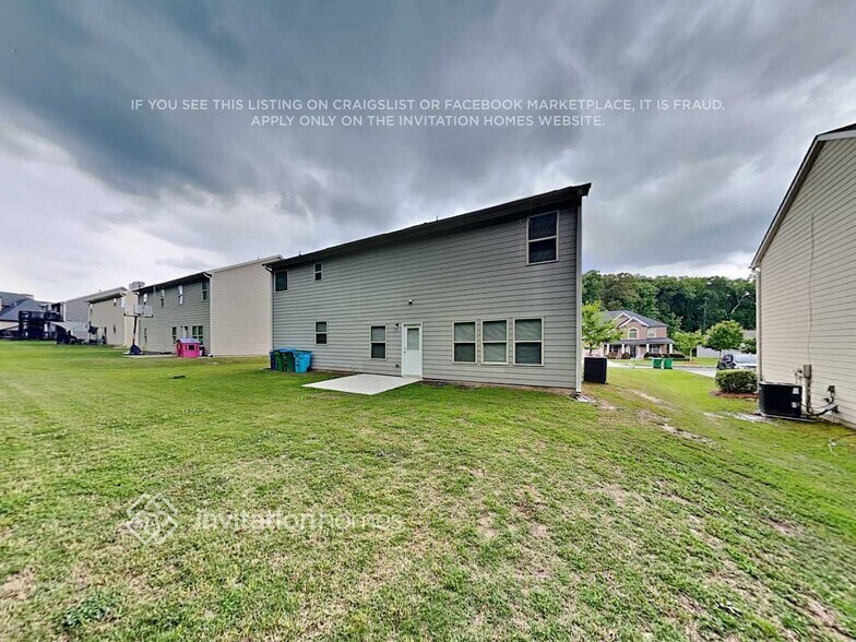 Building Photo - 2170 Stonebrook Dr