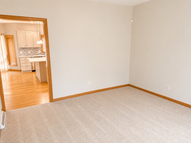 Building Photo - 243 Newfield Cir