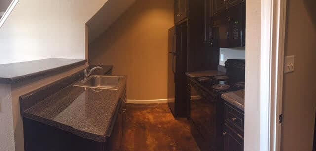 Building Photo - 2519 Forest Home Rd