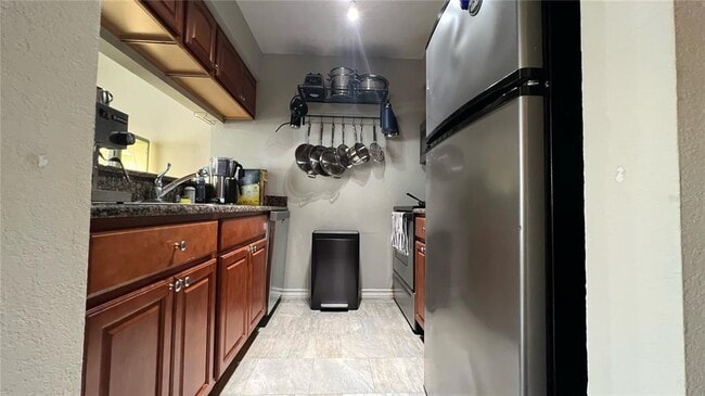 Building Photo - 5440 S MacDill Ave