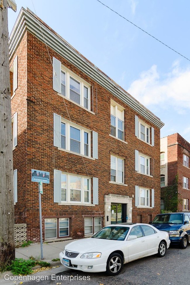 Building Photo - 507 E 14th St