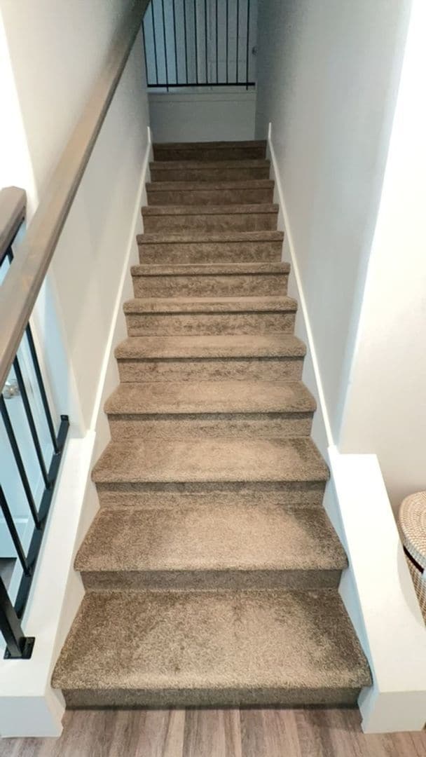 Building Photo - BEAUTIFUL 3-BEDROOM 2.5 BATH TOWNHOME FOR RENT