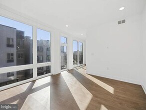 Building Photo - 1620 Ridge Ave