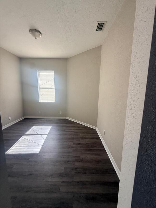 Building Photo - 1128 Van Buren St