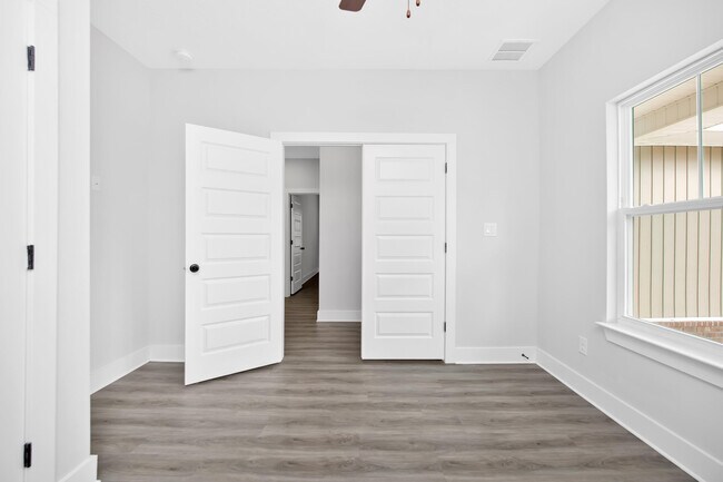 Building Photo - 5087 San Pedro Ct