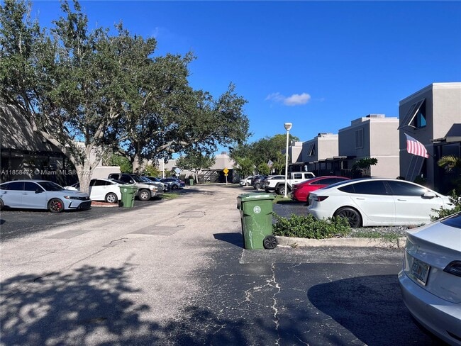 Building Photo - 11246 NW 14th Ct