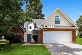 Building Photo - 3 Bedroom Pet-Friendly Home in Decatur, GA with Main Street Renewal