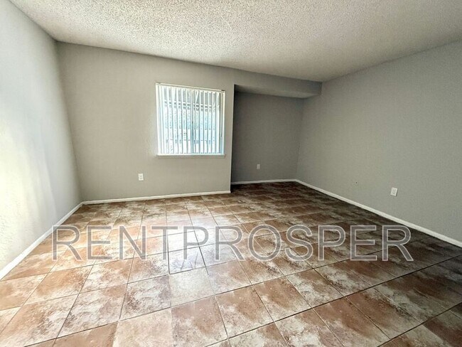 Building Photo - 4267 S Semoran Blvd