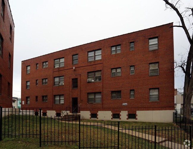 214 Kenilworth Ave NE 214 Kenilworth Ave NE Washington DC 20019