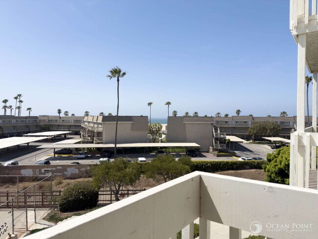 Building Photo - Charming 2 Bedroom Anacapa Condo just steps from the beach in Port Hueneme!