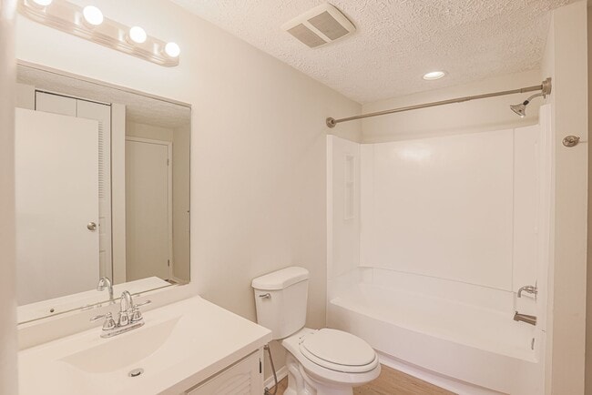 Building Photo - 426 Mystic View Turn