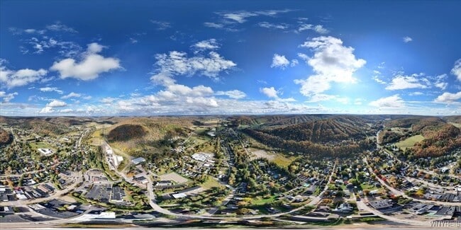 Building Photo - 29 Monroe St