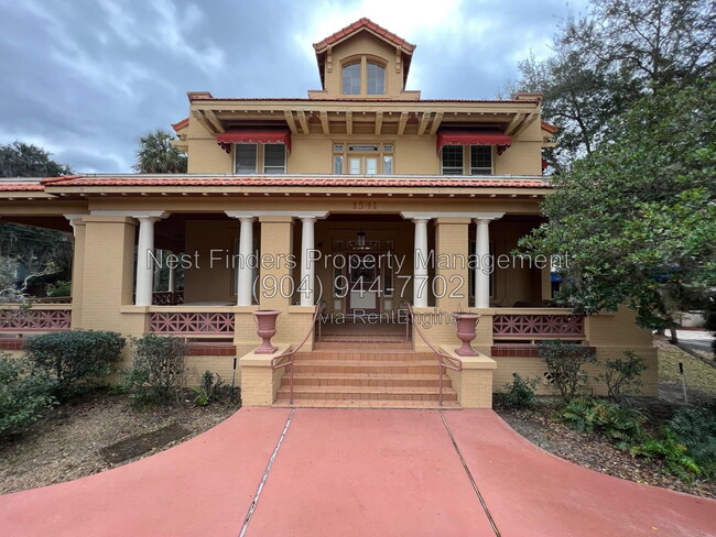 Building Photo - 1541 Riverside Ave