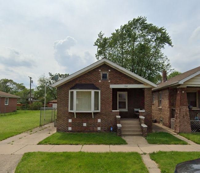 Primary Photo - Brick 2 Bedroom Home