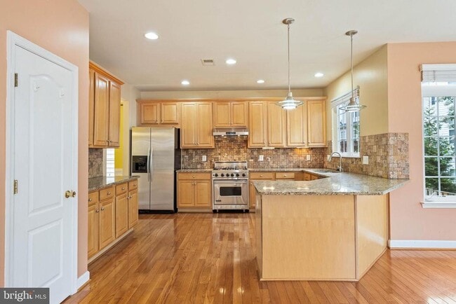 Building Photo - 7517 Lindberg Dr