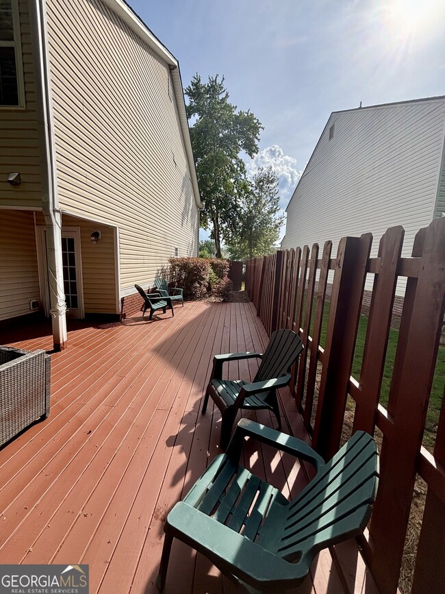 Building Photo - 141 Chastain Loop