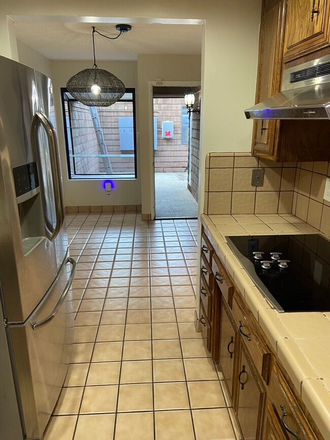 Building Photo - Charming 2-Bedroom, 2-Bathroom Townhome with Loft With Solar!