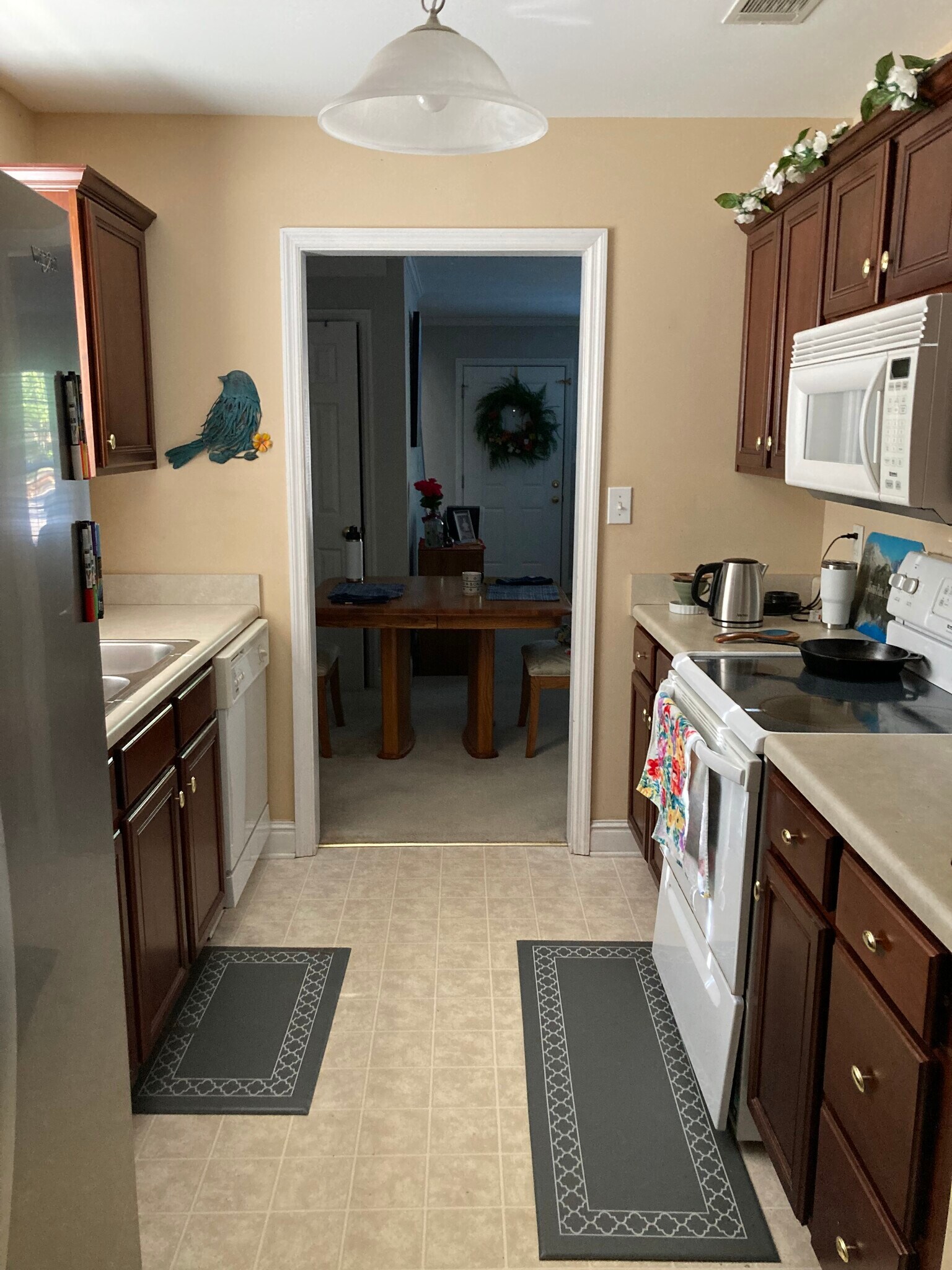 Building Photo - 231 Littleton Way