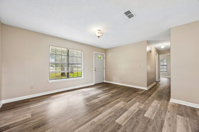 Building Photo - 1091 Boone Ave