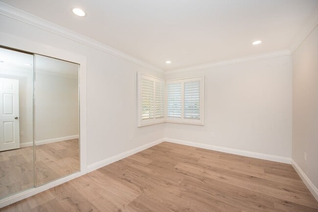 Building Photo - Mesa Verde