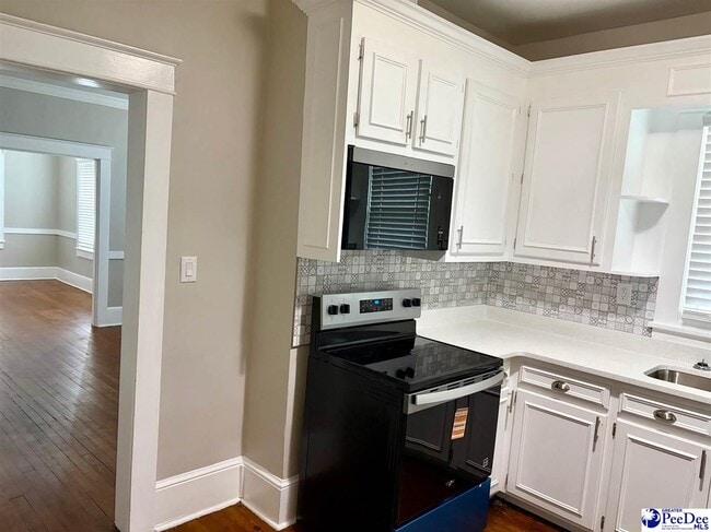 Building Photo - 510 Warley St